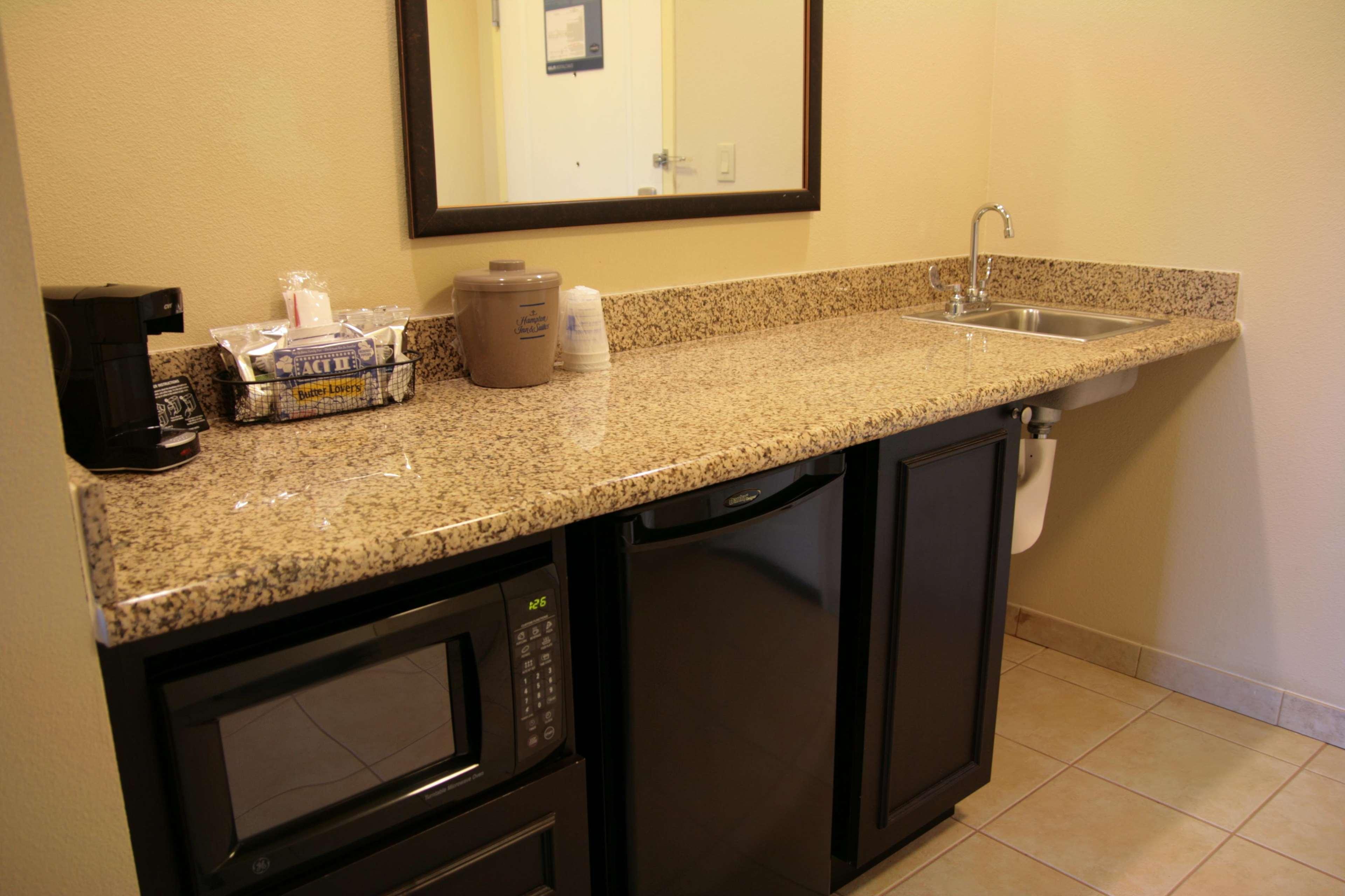 Hampton Inn & Suites Austin Cedar Park-Lakeline Habitación foto